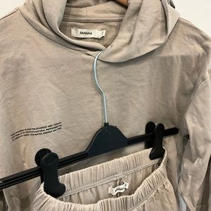 Women’s lounge wear